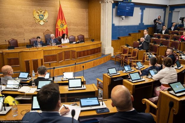 1717750998-img-0540-i_625x416