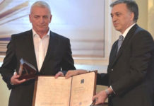 Црногорски медији прећутали срамни Поповићев говор!
