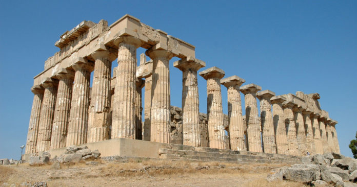 Sicily_Selinunte_Temple_E_(Hera)