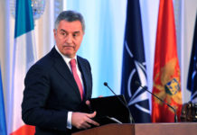 Ђукановић објавио рат Христу!