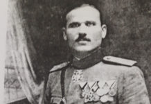 Монтенегрини се куну у Крста, а Крсто се клео у српство!